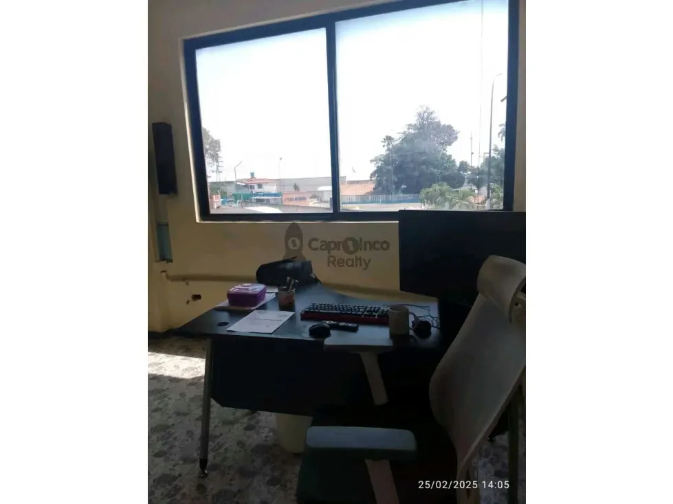 Excelente Galpón en Venta en Los Guayos - 25