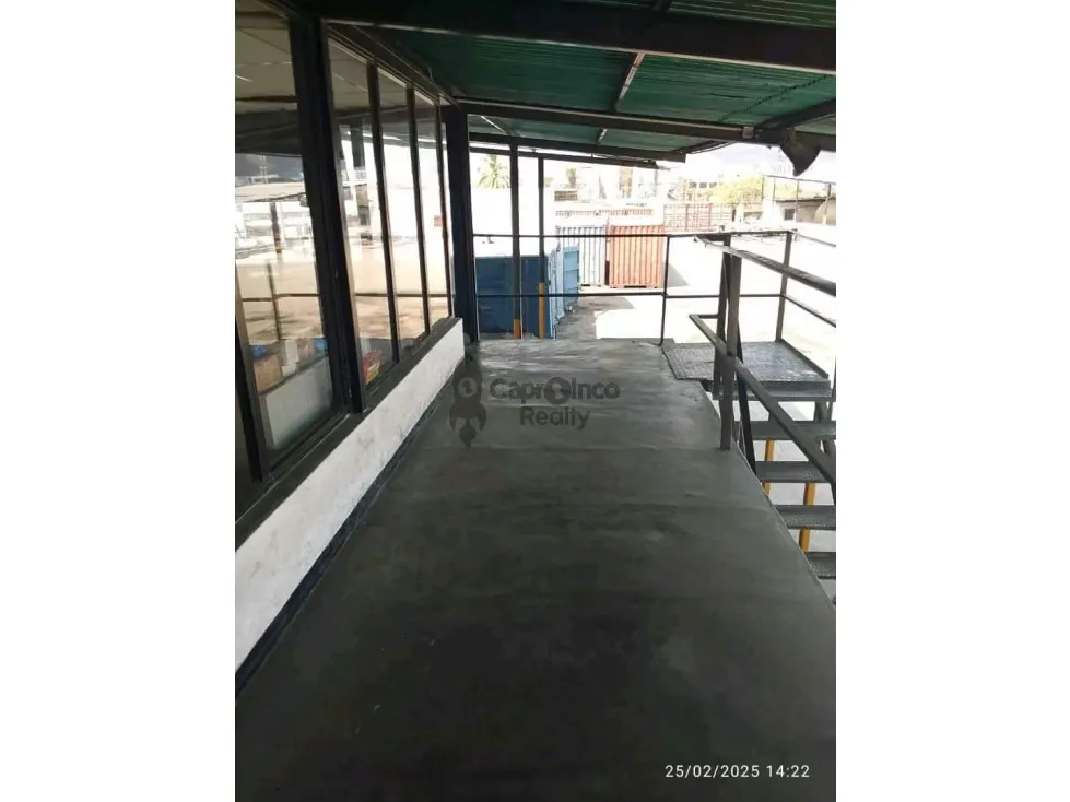 Excelente Galpón en Venta en Los Guayos - 37