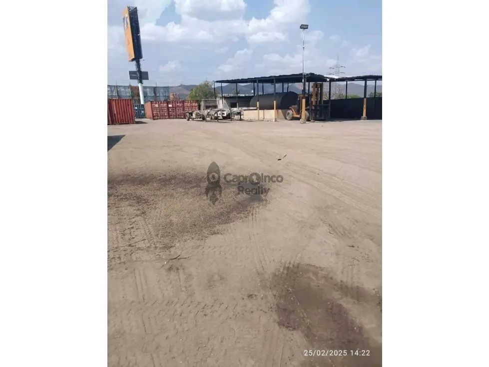 Excelente Galpón en Venta en Los Guayos - 5
