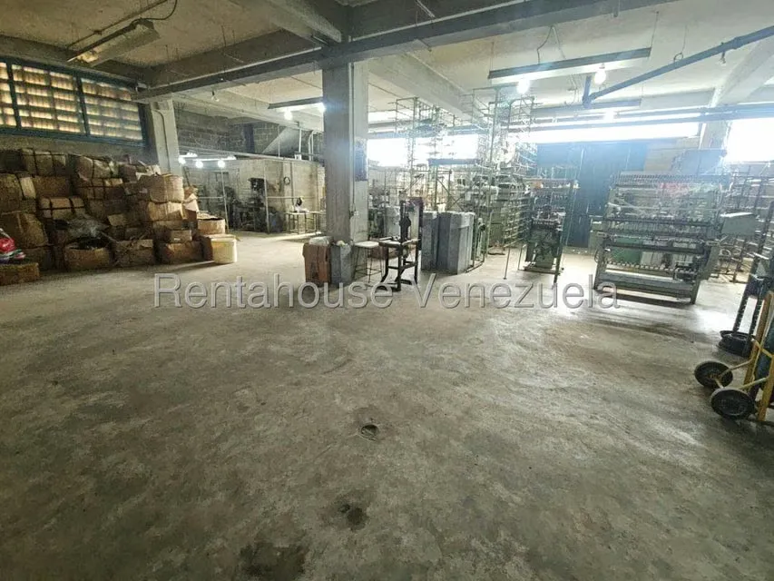 Edificio en Venta en La Guairita, Miranda - 13