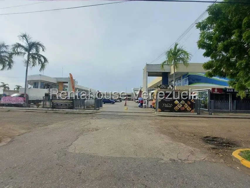 Local Comercial en Alquiler en Paraparal, Carabobo - 2