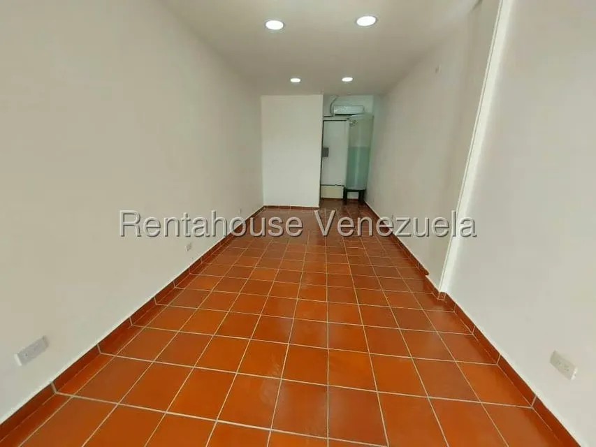 Local Comercial en Alquiler en Paraparal, Carabobo - 8