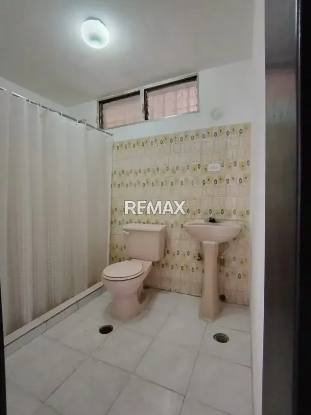 Alquilo Apartamento Con Excelente Ubicación: Edificio Altamira Av Ferrero Tamayo San Cristóbal - 5