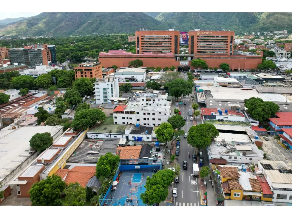 Se vende edificio 1280m2 Chacao 5152 - 7