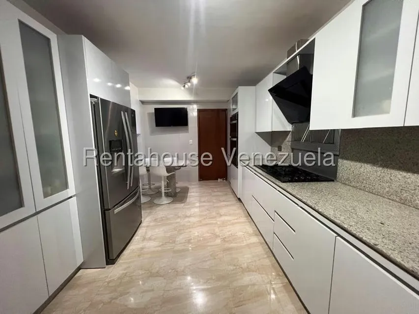 Apartamento (1 Nivel) en Venta en Los Dos Caminos, Distrito Metropolitano - 19