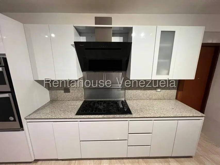 Apartamento (1 Nivel) en Venta en Los Dos Caminos, Distrito Metropolitano - 20