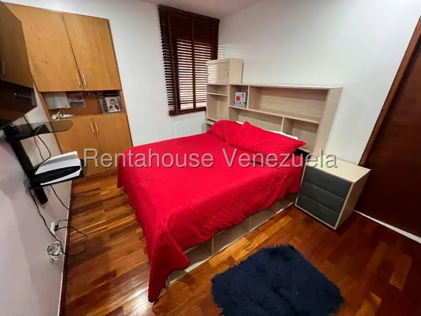 Apartamento (1 Nivel) en Venta en Los Dos Caminos, Distrito Metropolitano - 43