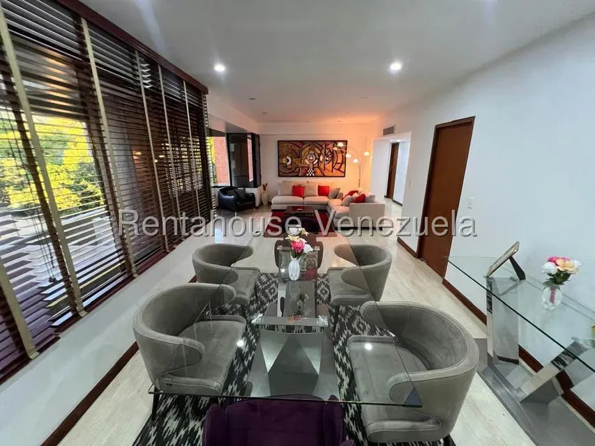 Apartamento (1 Nivel) en Venta en Los Dos Caminos, Distrito Metropolitano - 6