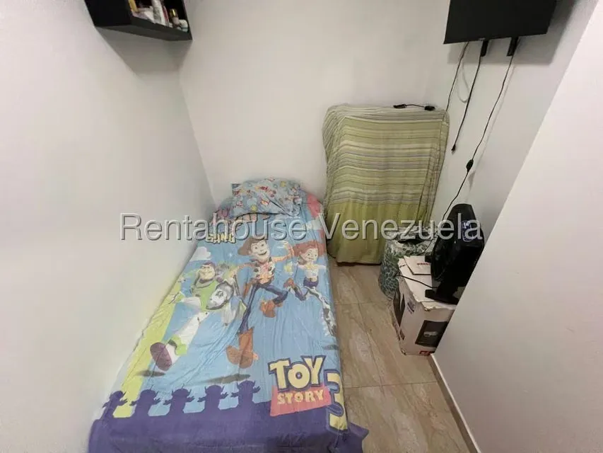 Apartamento (1 Nivel) en Venta en Los Dos Caminos, Distrito Metropolitano - 51