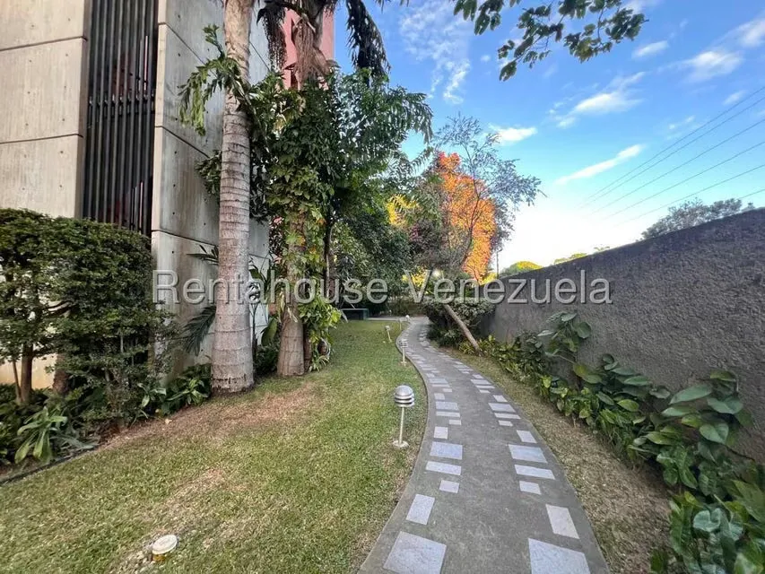 Apartamento (1 Nivel) en Venta en Los Dos Caminos, Distrito Metropolitano - 68