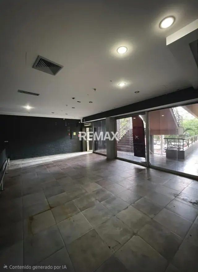 Venta Local Comercial C. C Las Brisas San Diego - 13