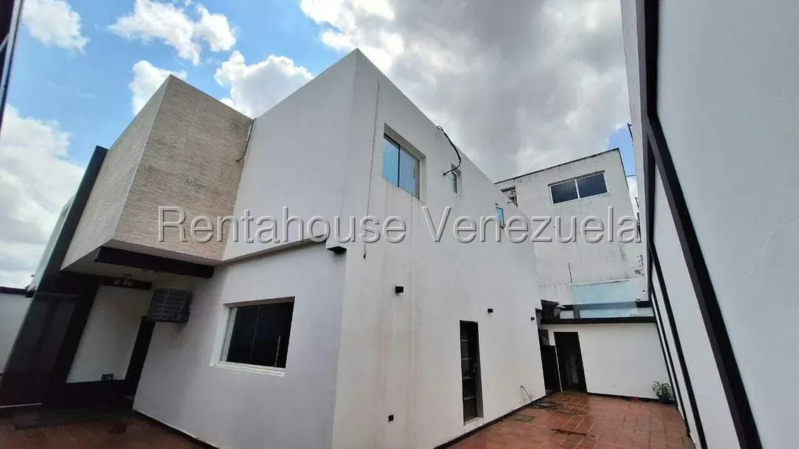 Casa (Multipes Niveles) en Venta en Los Parques, Merida