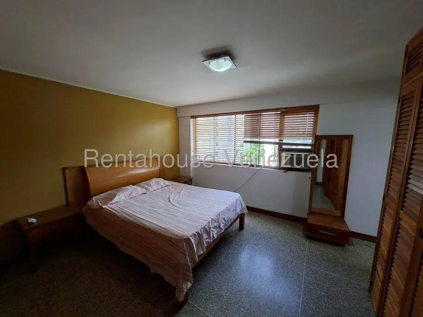 Apartamento (1 Nivel) en Alquiler en Chuao, Distrito Metropolitano - 12