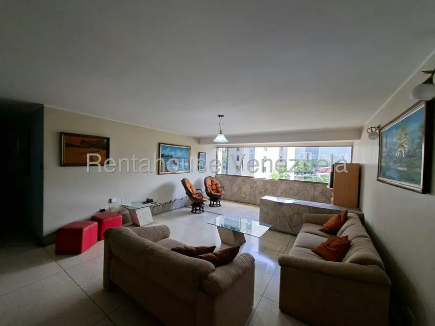 Apartamento (1 Nivel) en Alquiler en Chuao, Distrito Metropolitano - 5