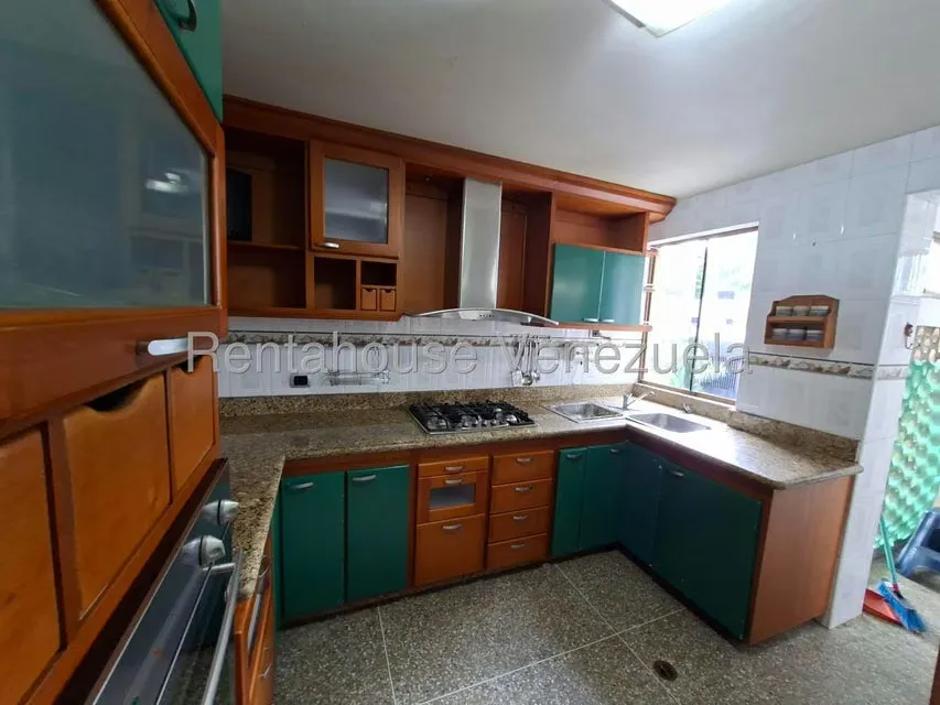 Apartamento (1 Nivel) en Alquiler en Chuao, Distrito Metropolitano - 9