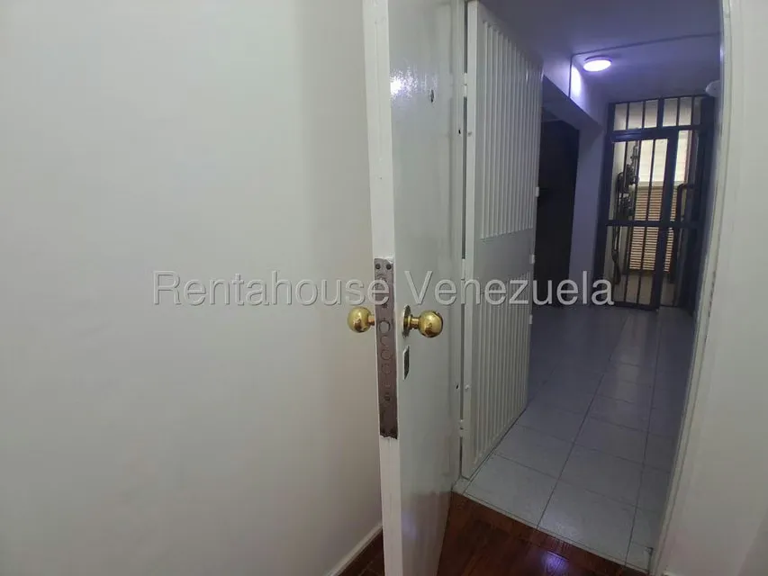 Apartamento (1 Nivel) en Venta en Los Samanes, Distrito Metropolitano - 3