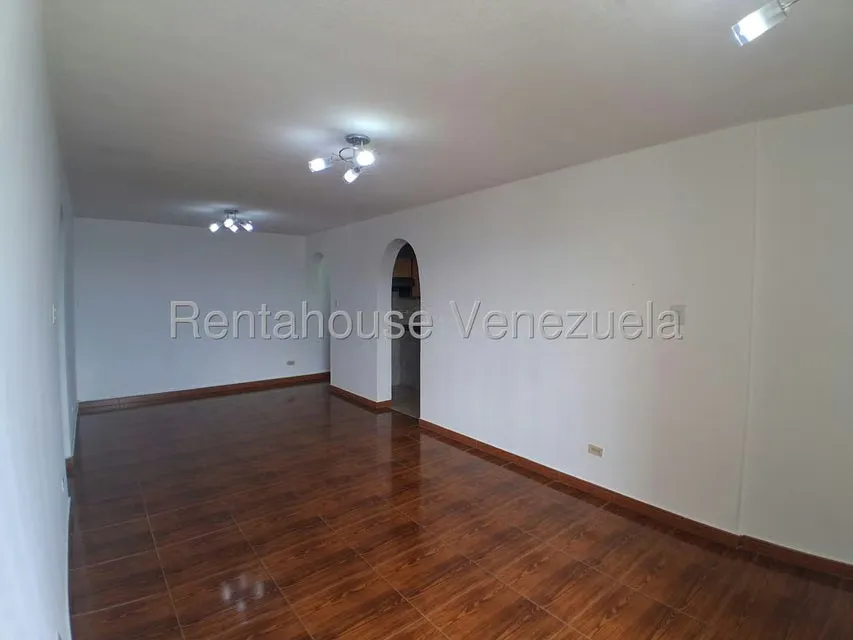 Apartamento (1 Nivel) en Venta en Los Samanes, Distrito Metropolitano - 5