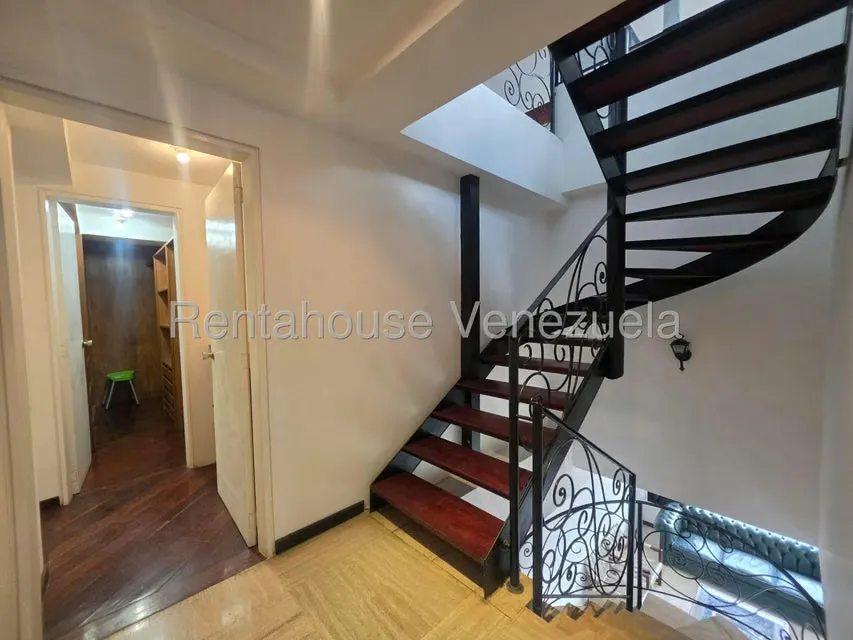 Apartamento (Duplex) en Venta en El Rosal, Distrito Metropolitano - 20