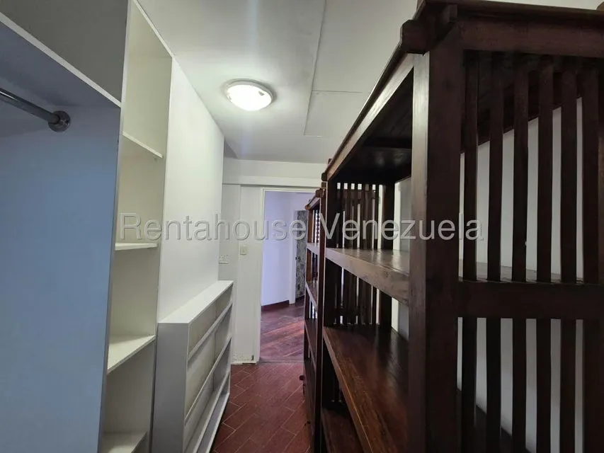 Apartamento (Duplex) en Venta en El Rosal, Distrito Metropolitano - 45