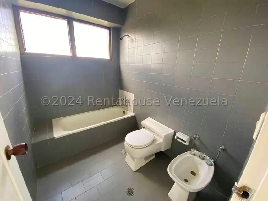 Apartamento (1 Nivel) en Venta en Los Naranjos del Cafetal, Distrito Metropolitano - 32