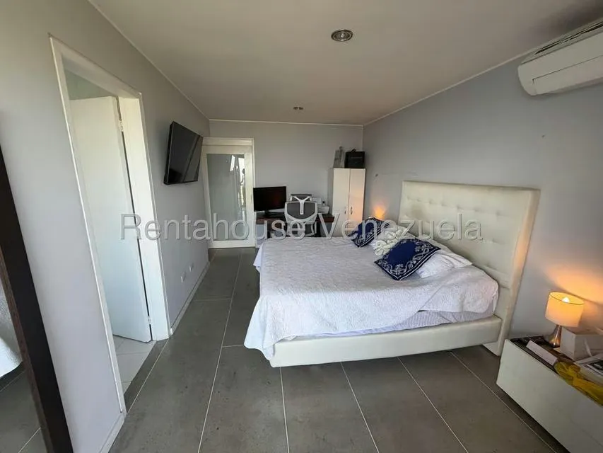 Apartamento (1 Nivel) en Venta en Loma Linda, Distrito Metropolitano - 13