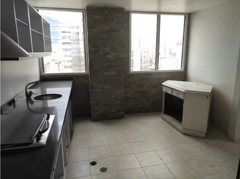 Venta Apartamento Av. Solano 118m2 - 4