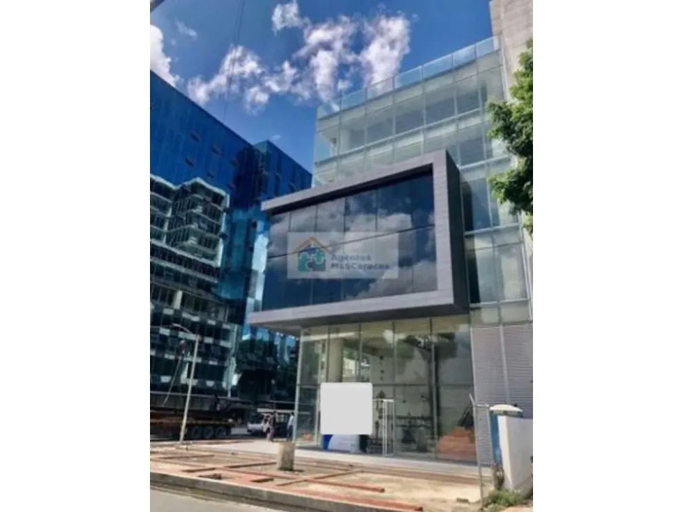 Vendo edificio comercial 3107m2 Las Mercedes 9606