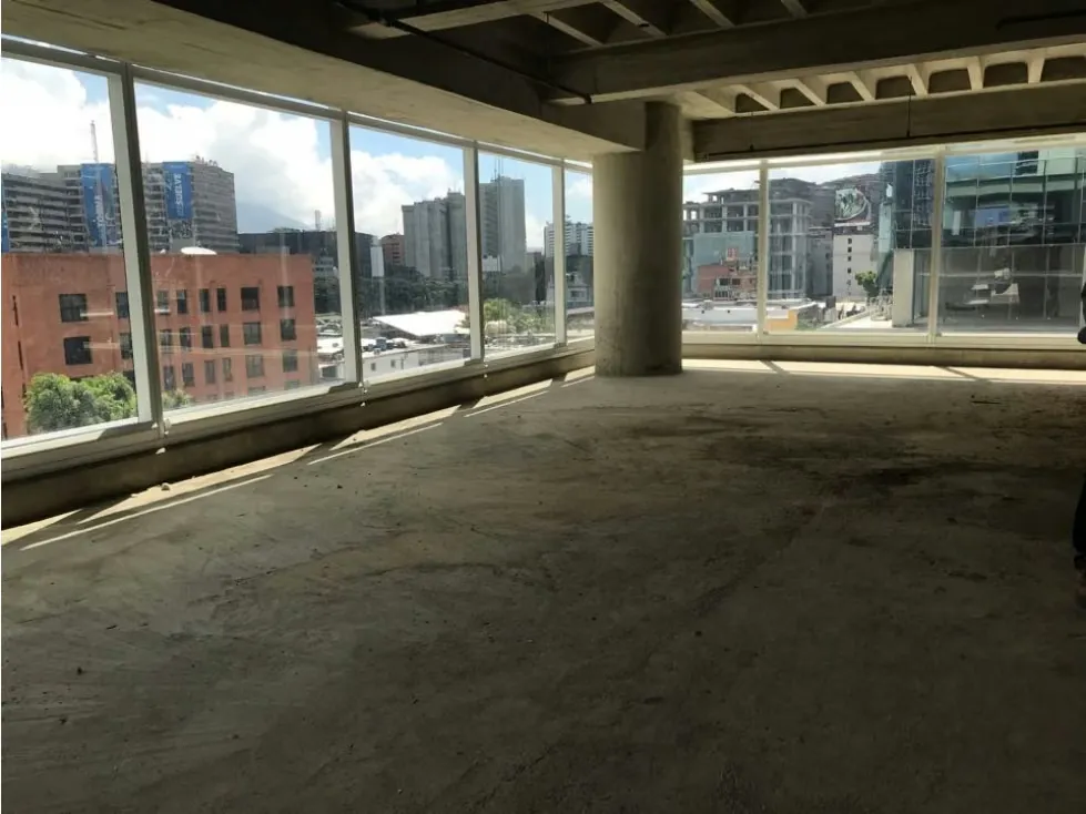 Vendo edificio comercial 3107m2 Las Mercedes 9606 - 6