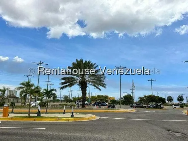 Local Comercial en Alquiler en Punto Fijo, Falcon - 4