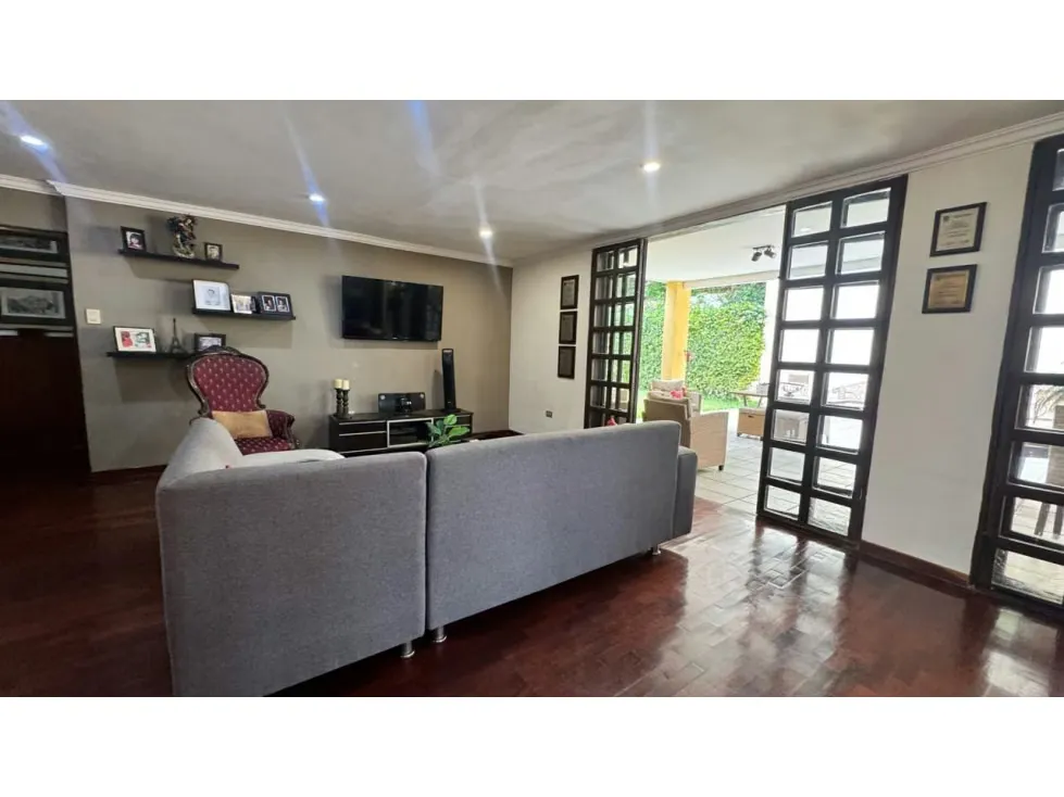 Vendo casa 600m2 La Lagunita 6451 - 4