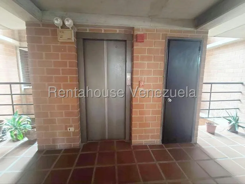 Apartamento (1 Nivel) en Venta en Terrazas de Guaicoco, Distrito Metropolitano - 24
