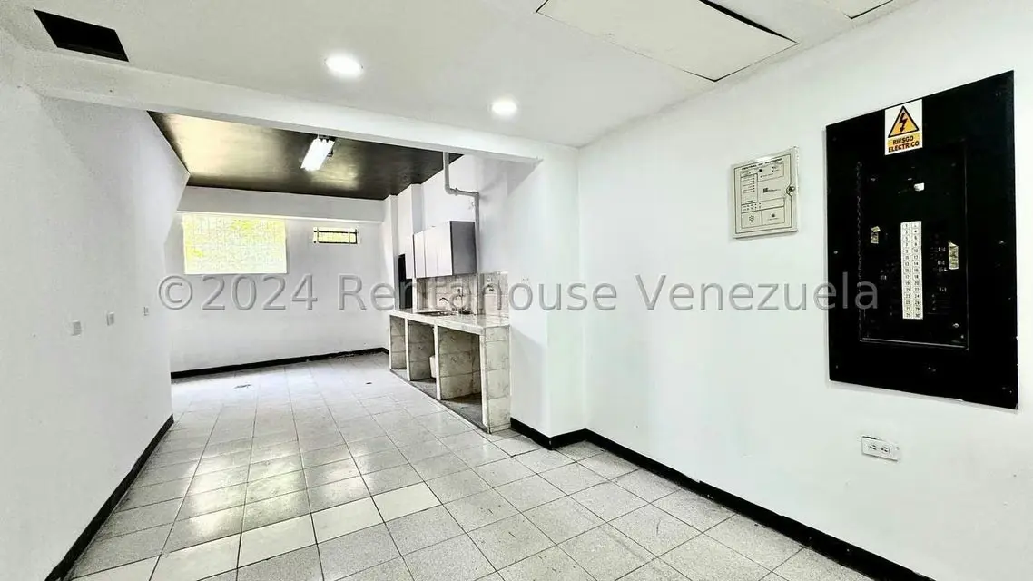 Local Comercial en Alquiler en Bello Monte, Distrito Metropolitano - 13