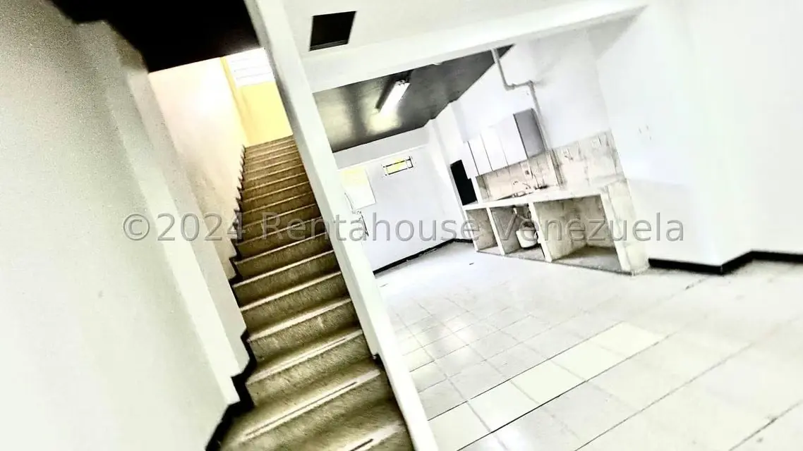 Local Comercial en Alquiler en Bello Monte, Distrito Metropolitano - 20