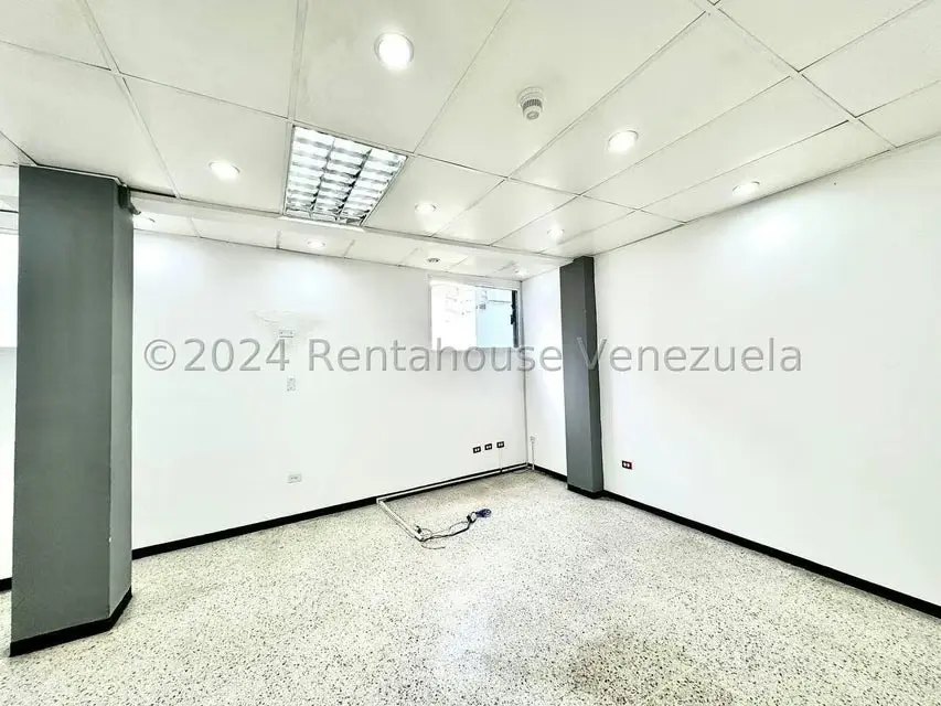 Local Comercial en Alquiler en Bello Monte, Distrito Metropolitano - 21