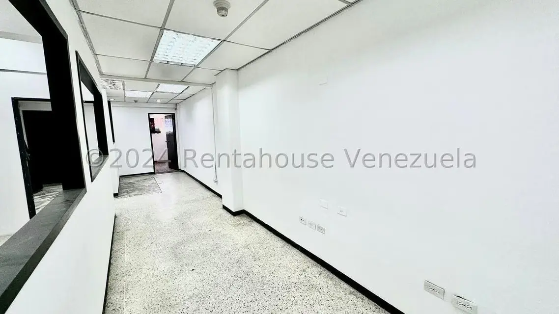 Local Comercial en Alquiler en Bello Monte, Distrito Metropolitano - 30