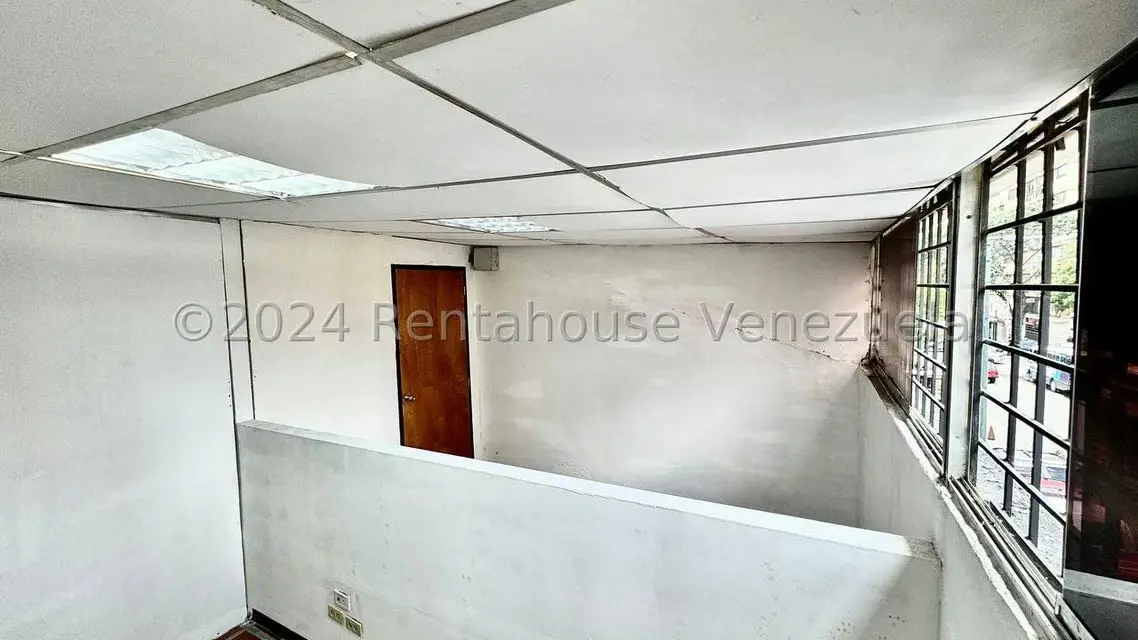 Local Comercial en Alquiler en Bello Monte, Distrito Metropolitano - 6