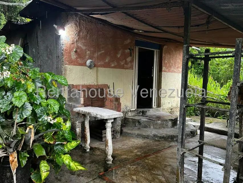 Casa (Duplex) en Venta en Parcelamiento Cortada del guayabo, Miranda - 46