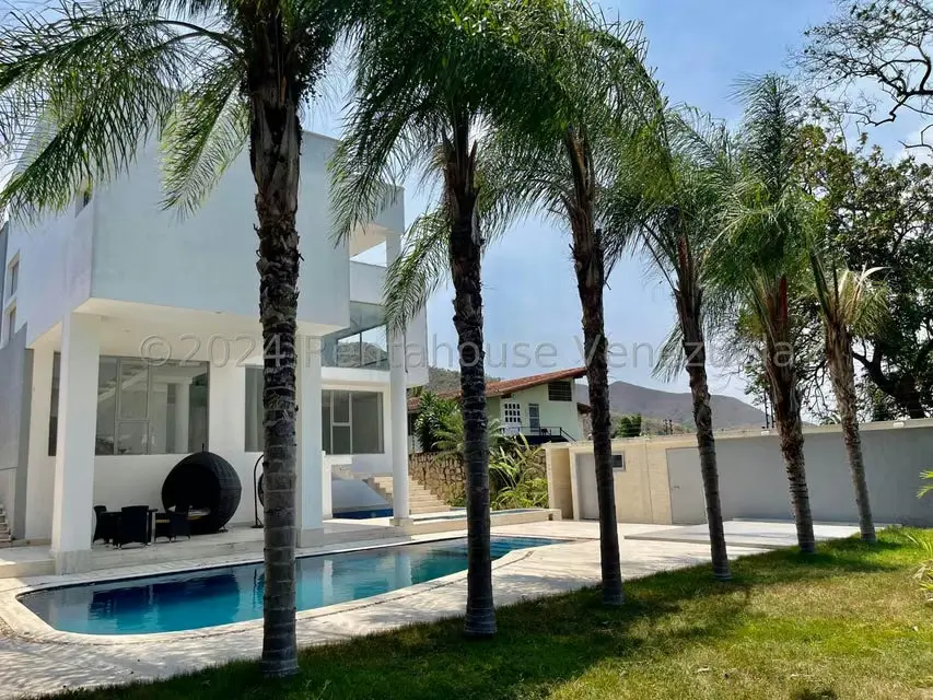 Casa (Multipes Niveles) en Venta en El Castaño (Zona Privada), Aragua - 3