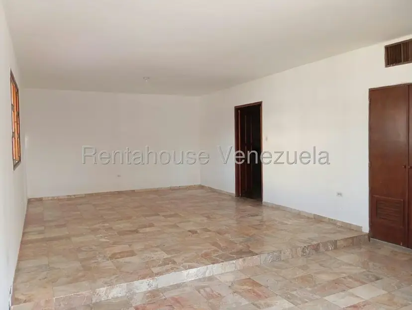 Townhouse (1 Nivel) en Alquiler en La N, Zulia