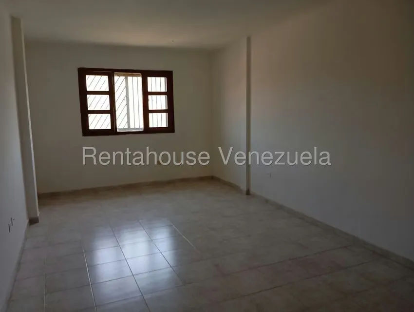 Townhouse (1 Nivel) en Alquiler en La N, Zulia - 7