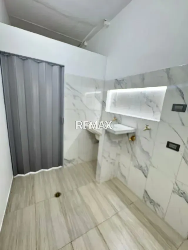 EN VENTA APARTAMENTO EN URB PROPATRIA - 6
