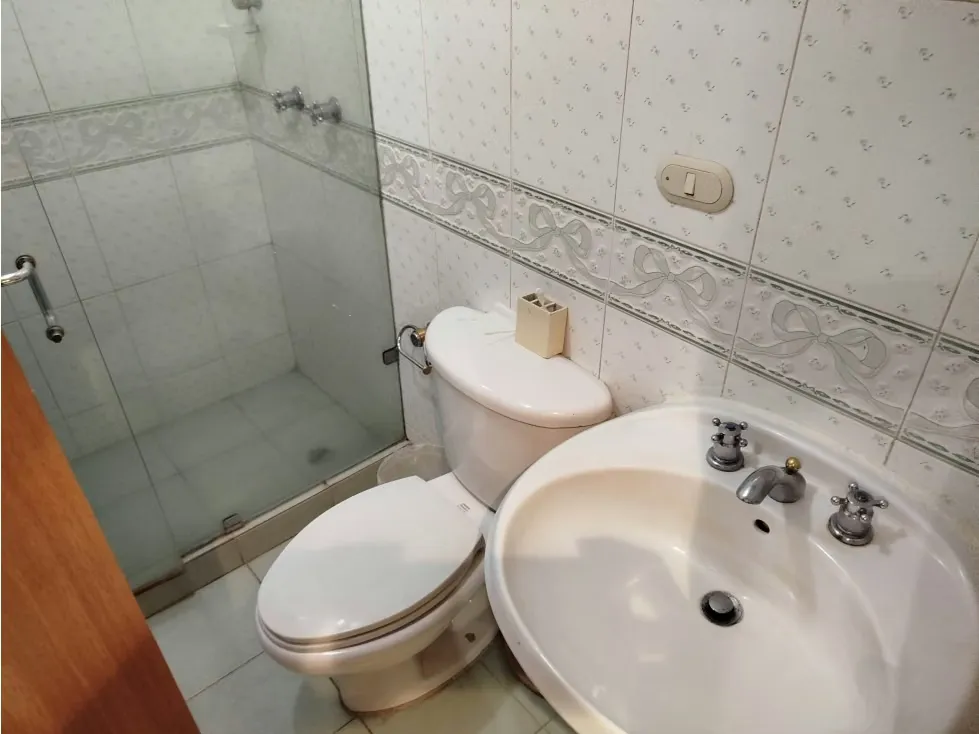 AMPLIO Y HERMOSO APARTAMENTO EN VENTA EN LA CANDELARIA - 12