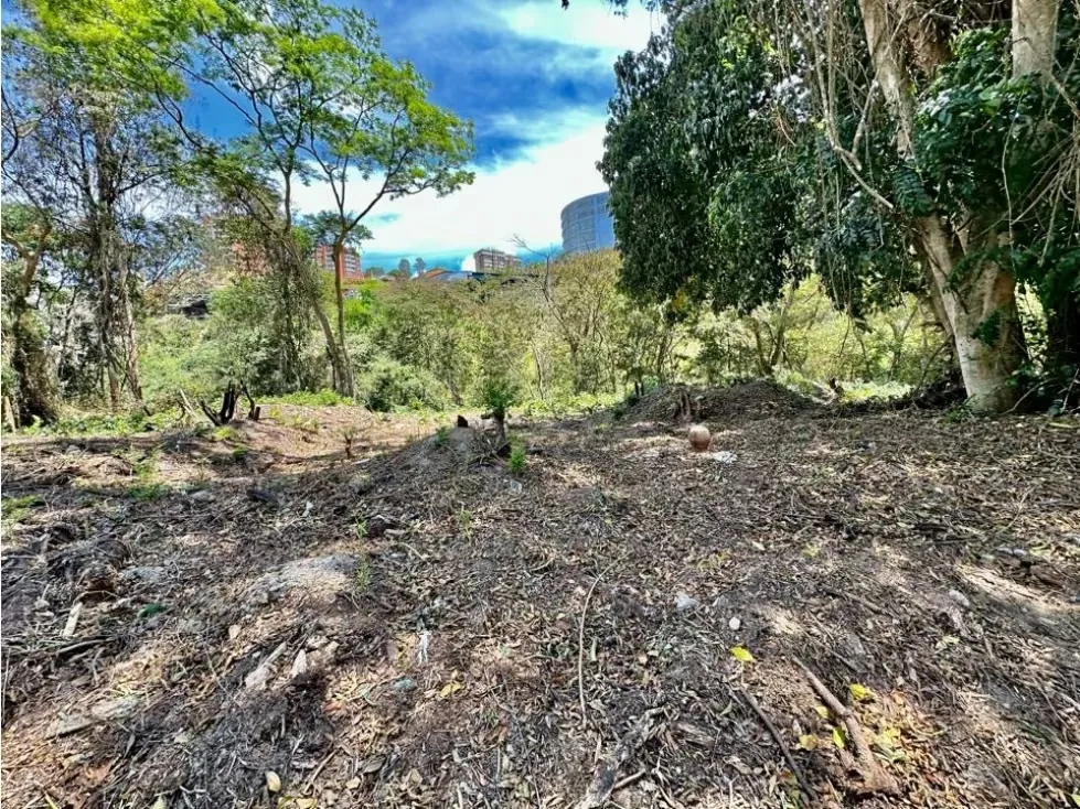 Se vende terreno 2.047m2 Cerro Verde - 4
