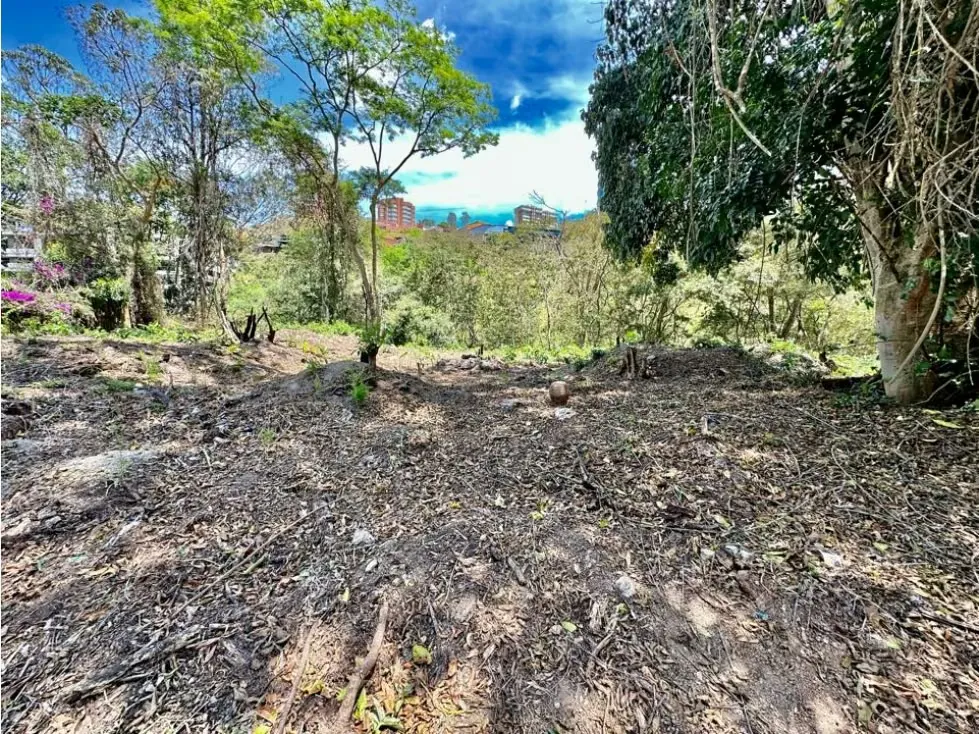 Se vende terreno 2.047m2 Cerro Verde - 6