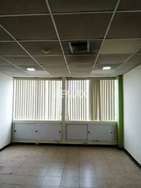 En Venta Oficina en Torre Ejecutiva, zona Centro de Barquisimeto