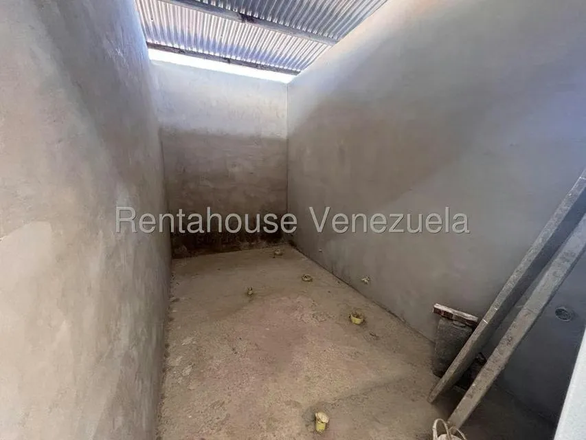 Local Comercial en Venta en Zona Este, Lara - 23