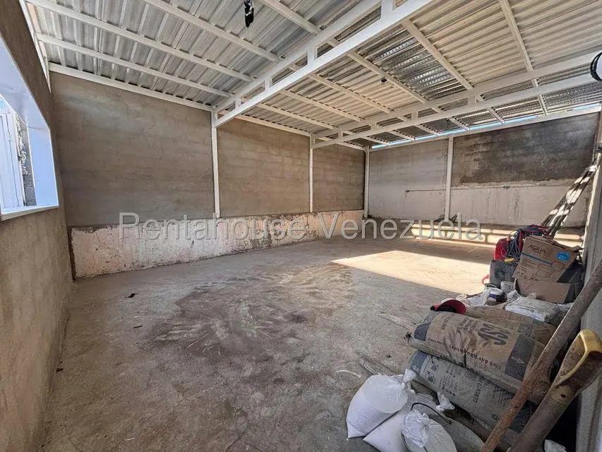 Local Comercial en Venta en Zona Este, Lara - 30