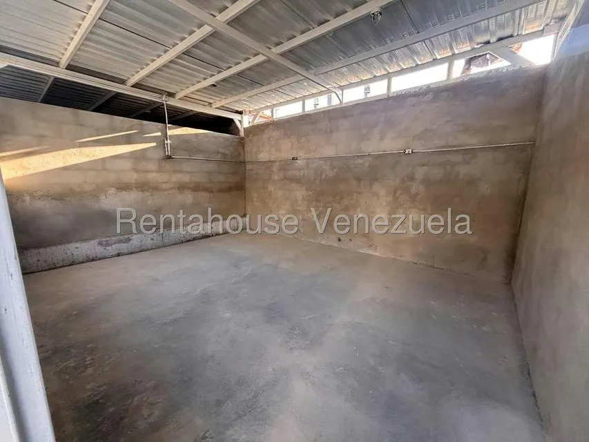 Local Comercial en Venta en Zona Este, Lara - 32