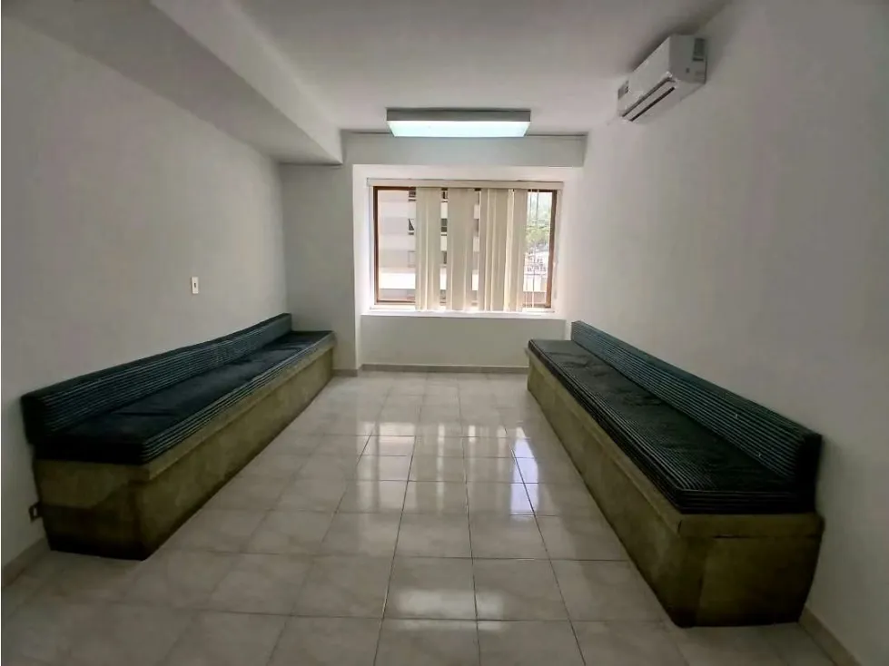 ALQUILO OFICINA 71M2 CENTRO ALOA - 4