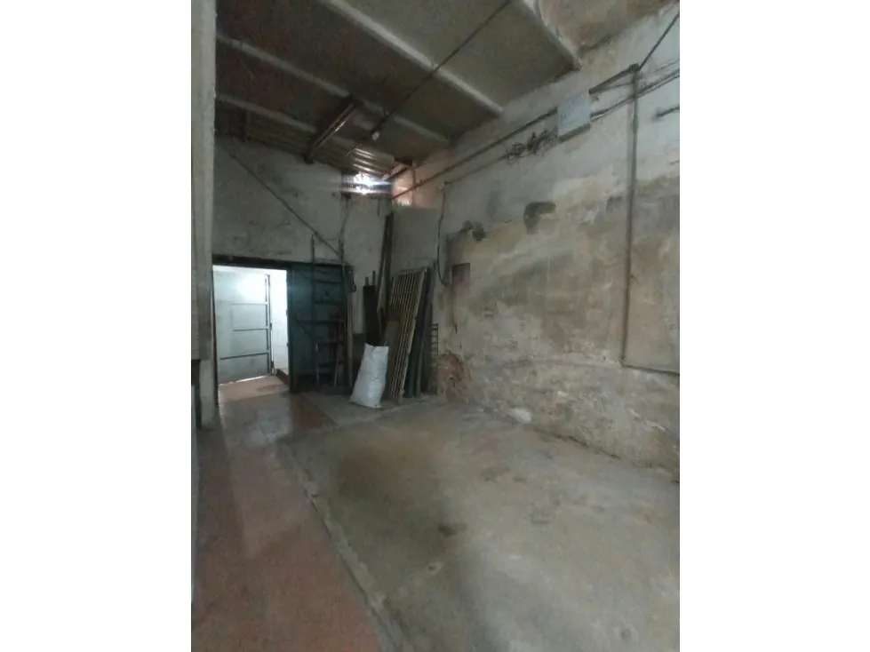 Local en Alquiler a pie de Calle en Catia - 5